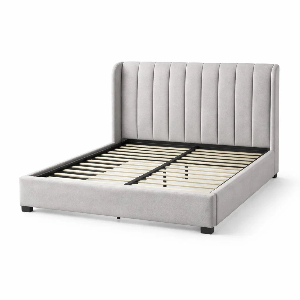 Letto matrimoniale in velluto grigio chiaro